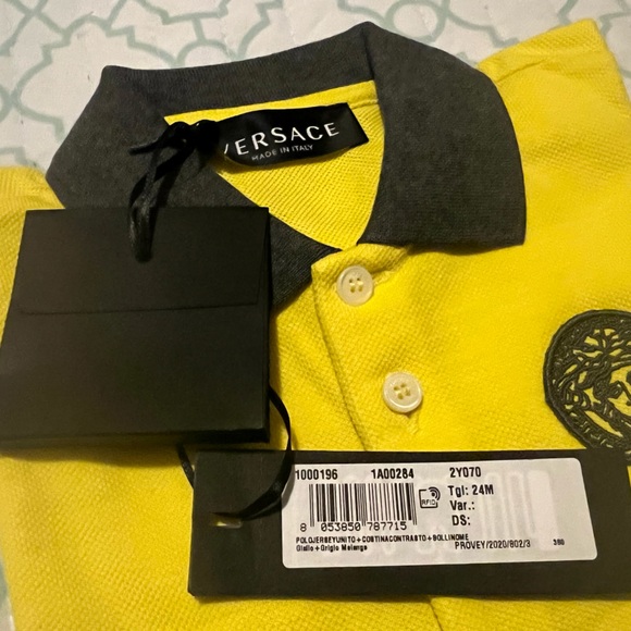 Versace - Picture 3 of 4